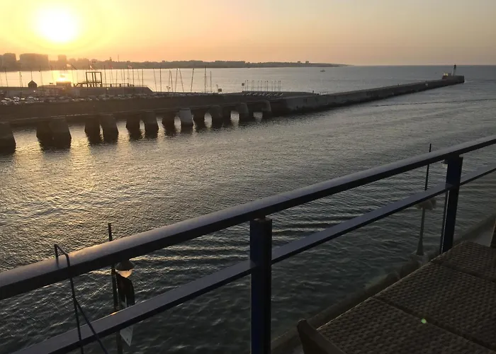 Vue Exceptionnelle Sur Chenal, Ocean, Baie Des Sables *